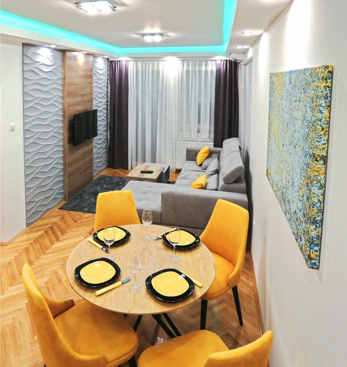 Jacuzzi Oasis Apartment Novi Sad Eksteriør bilde